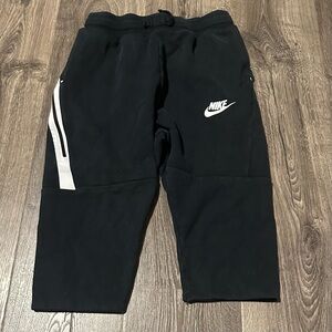 Nike Boys Large Black 3/4 Jogger Sweatpants Pants